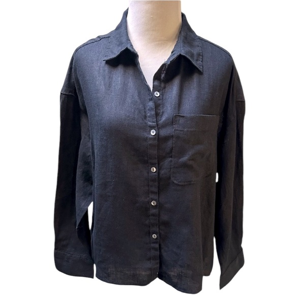 Nicole Miller Tops - 100%LINEN Nicole Miller L/S Shirt Tortoise Shell Buttons EUROPEAN GROWN FLAX M